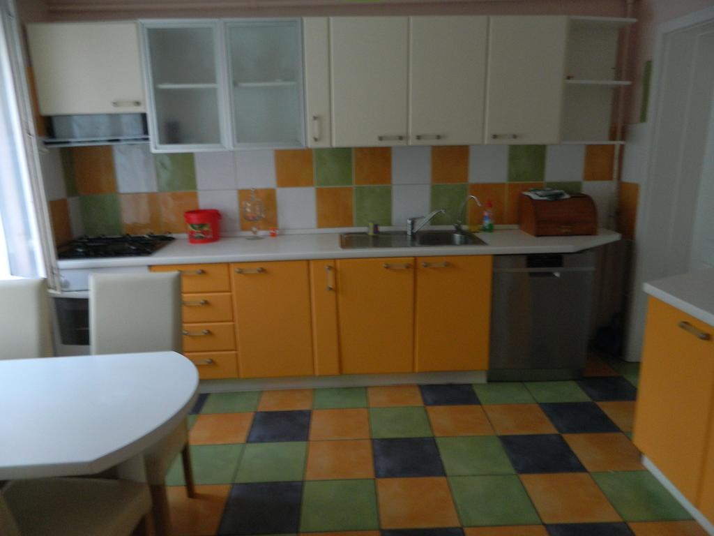 Hotel Cazare Vio Cluj-Napoca Esterno foto